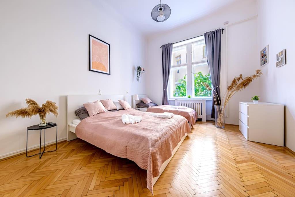 Sunny Apartment on the Buda side