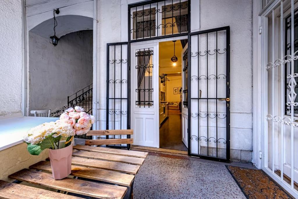 Sunny Apartment on the Buda side