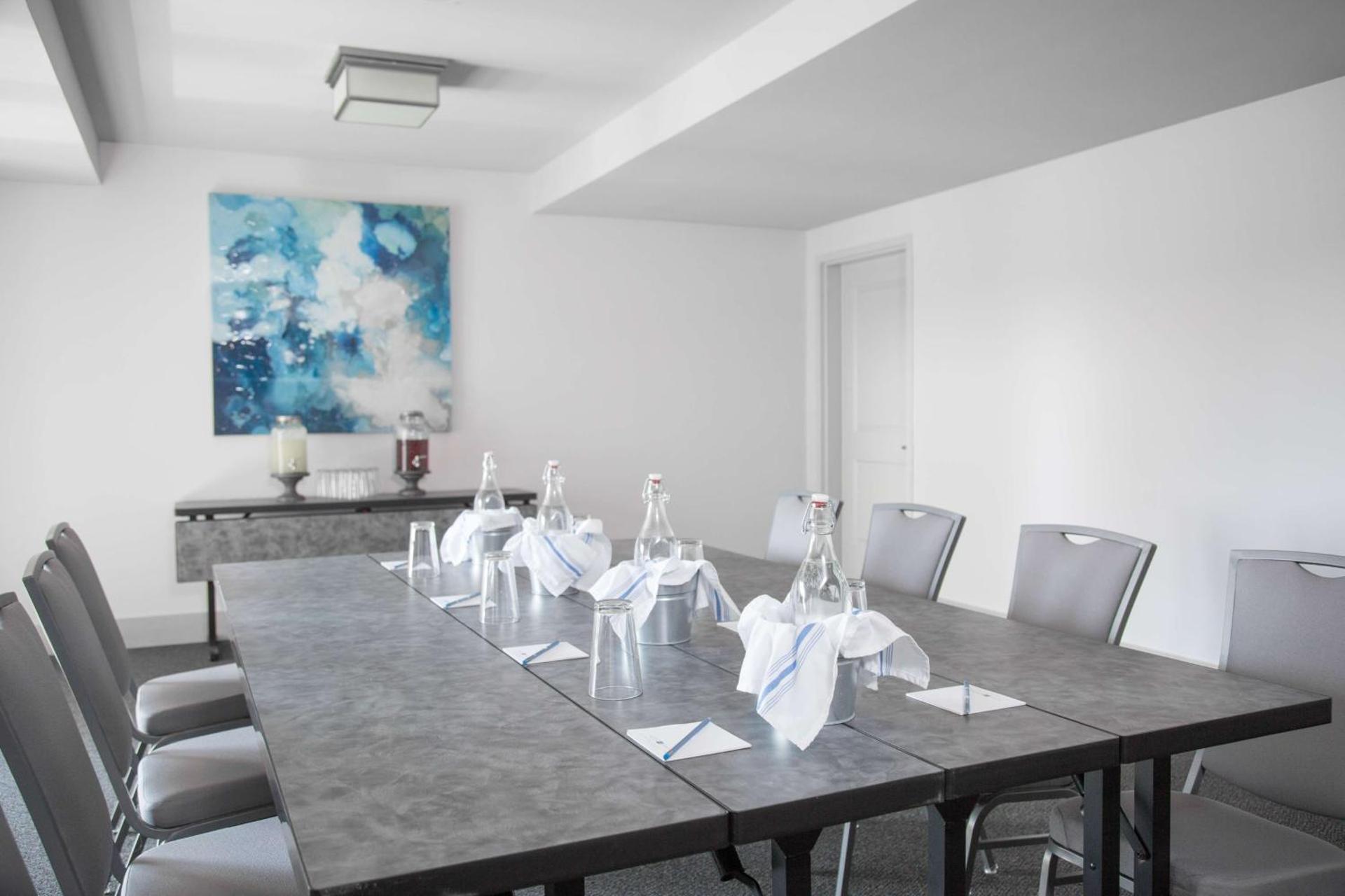 Meeting/conference room