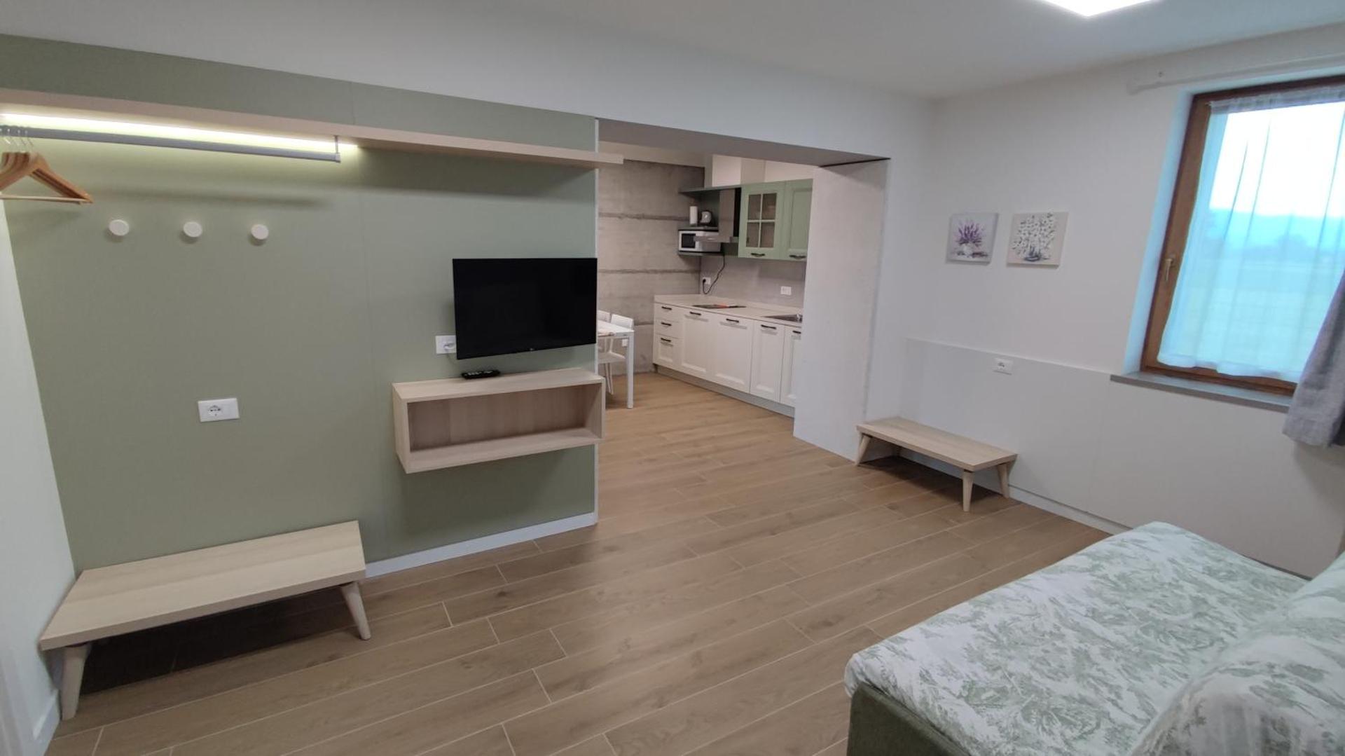 Communal lounge/ TV room