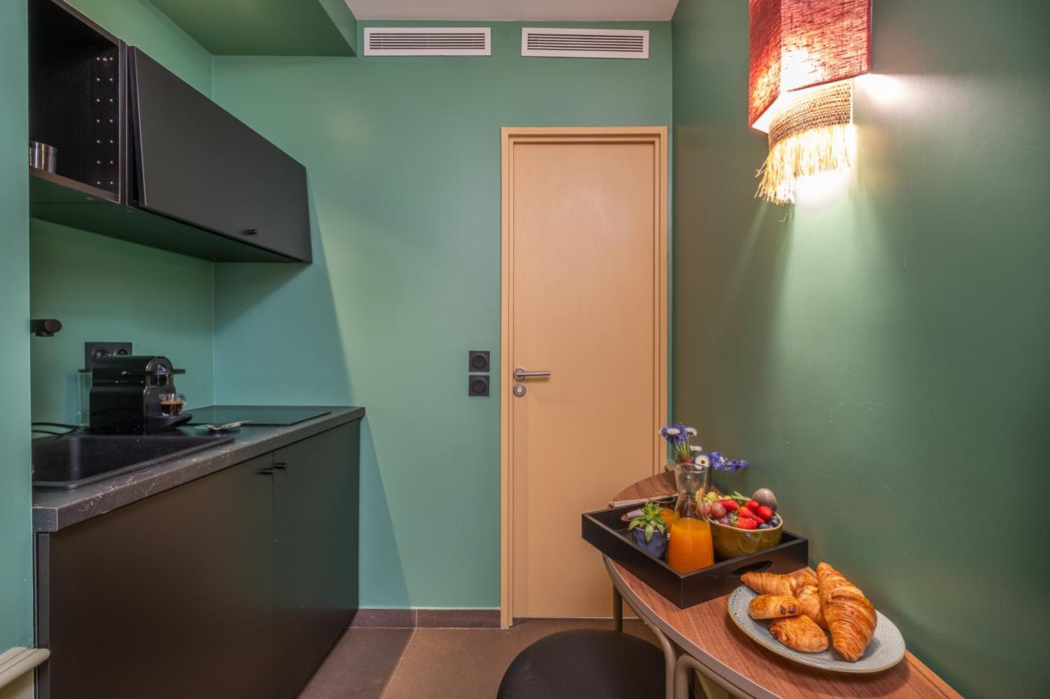 Kitchen or kitchenette