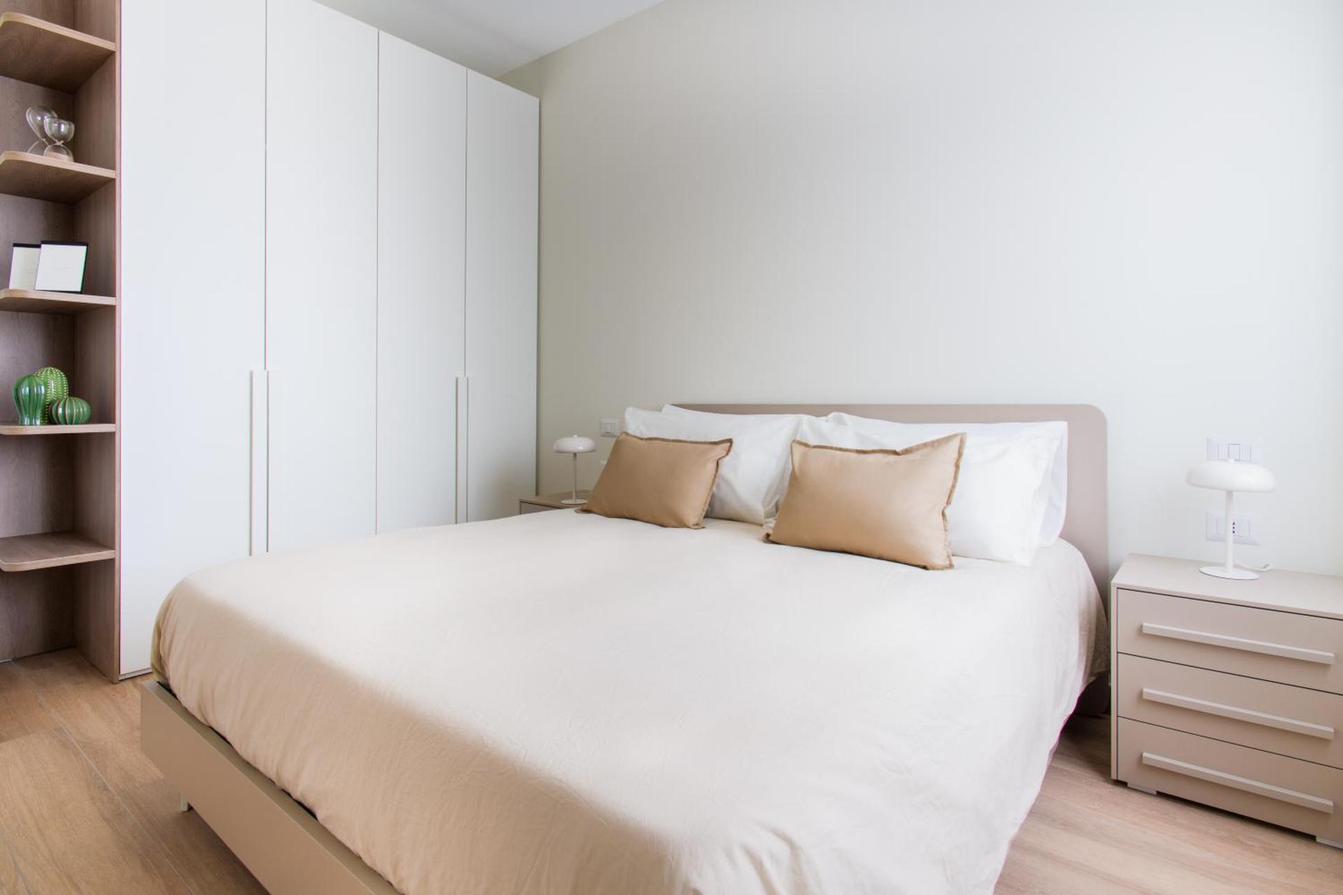 One-Bedroom Apartment with Balcony