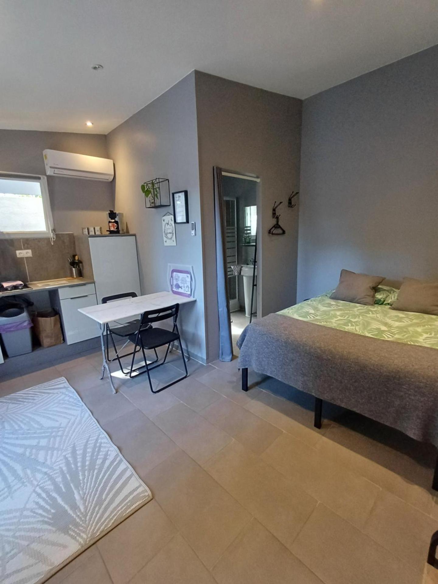 Studio meublé tout confort climatisé