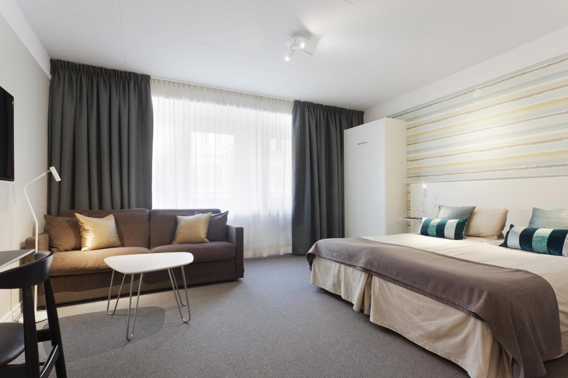 Photo of the whole room