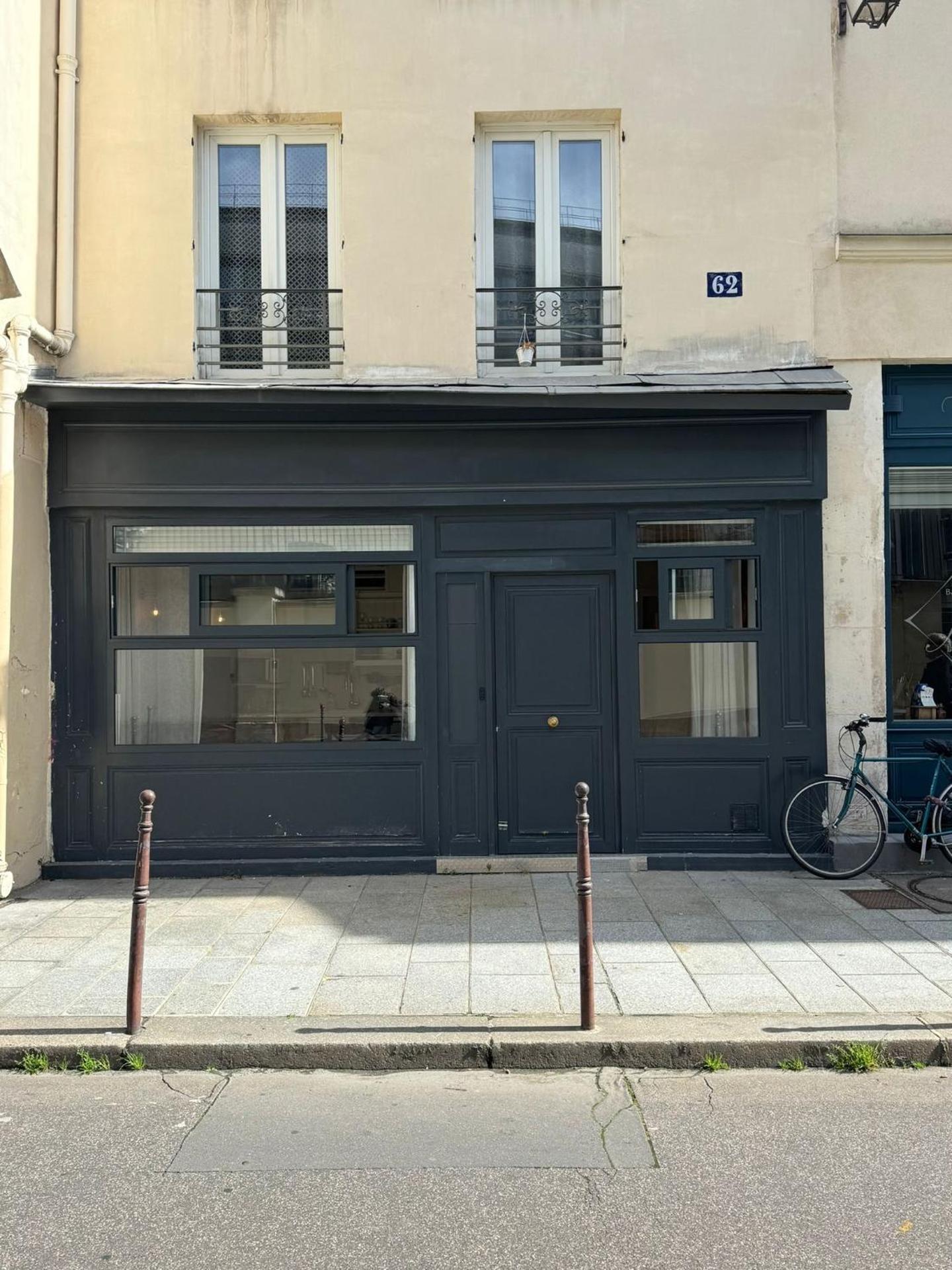 Ancien Atelier Parisien Grand 2 pièces