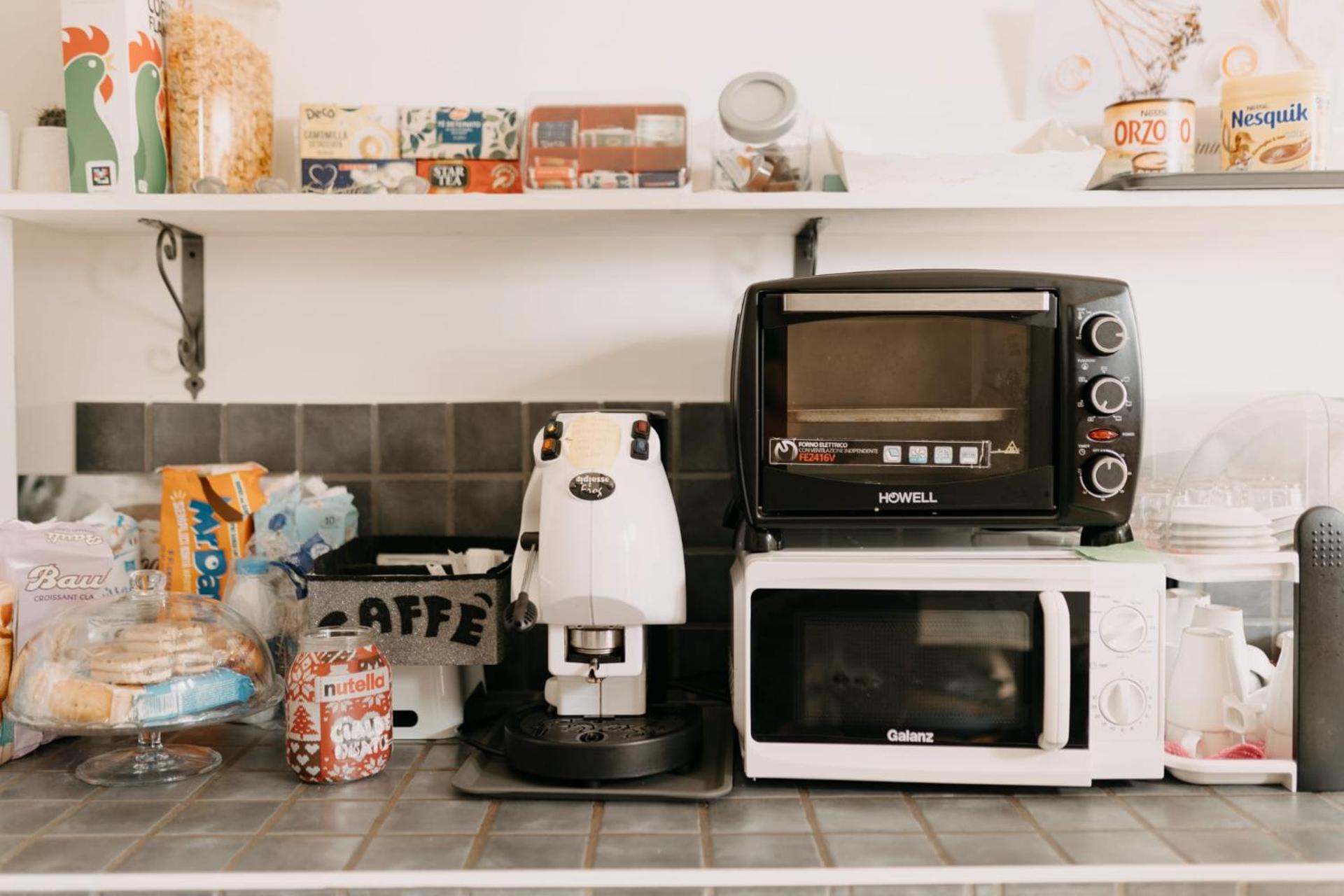Coffee/tea facilities