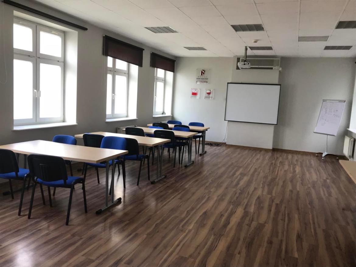 Meeting/conference room