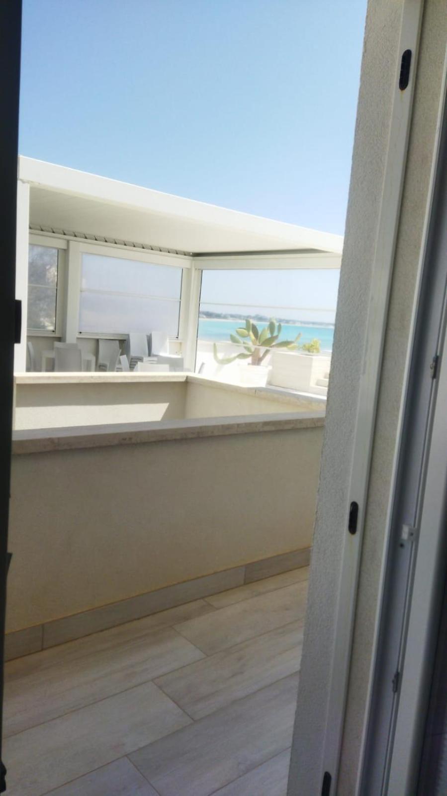 Family Room with Side Sea View