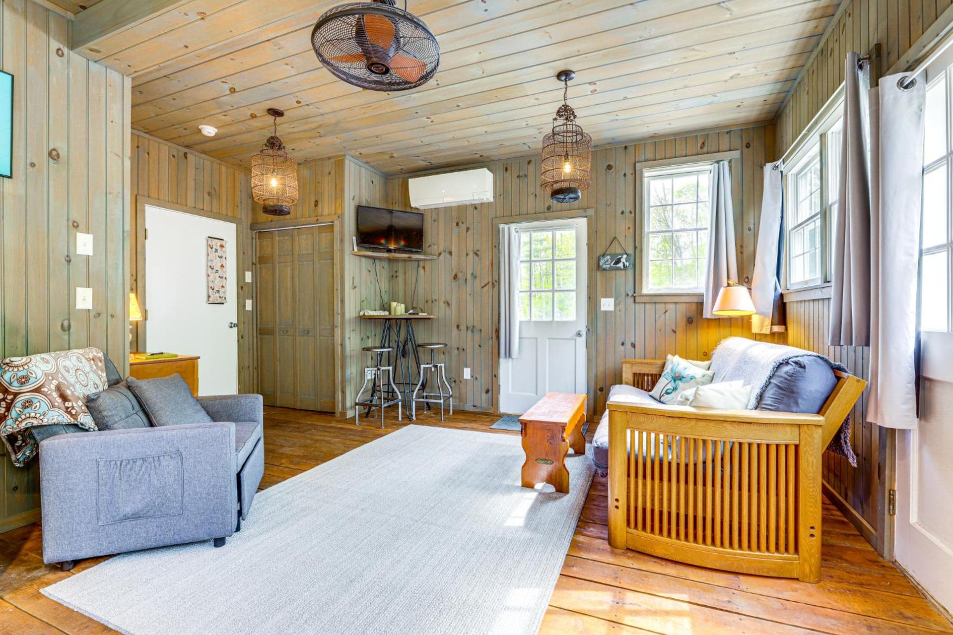 Killingly Barnyard Studio in Wine Country!