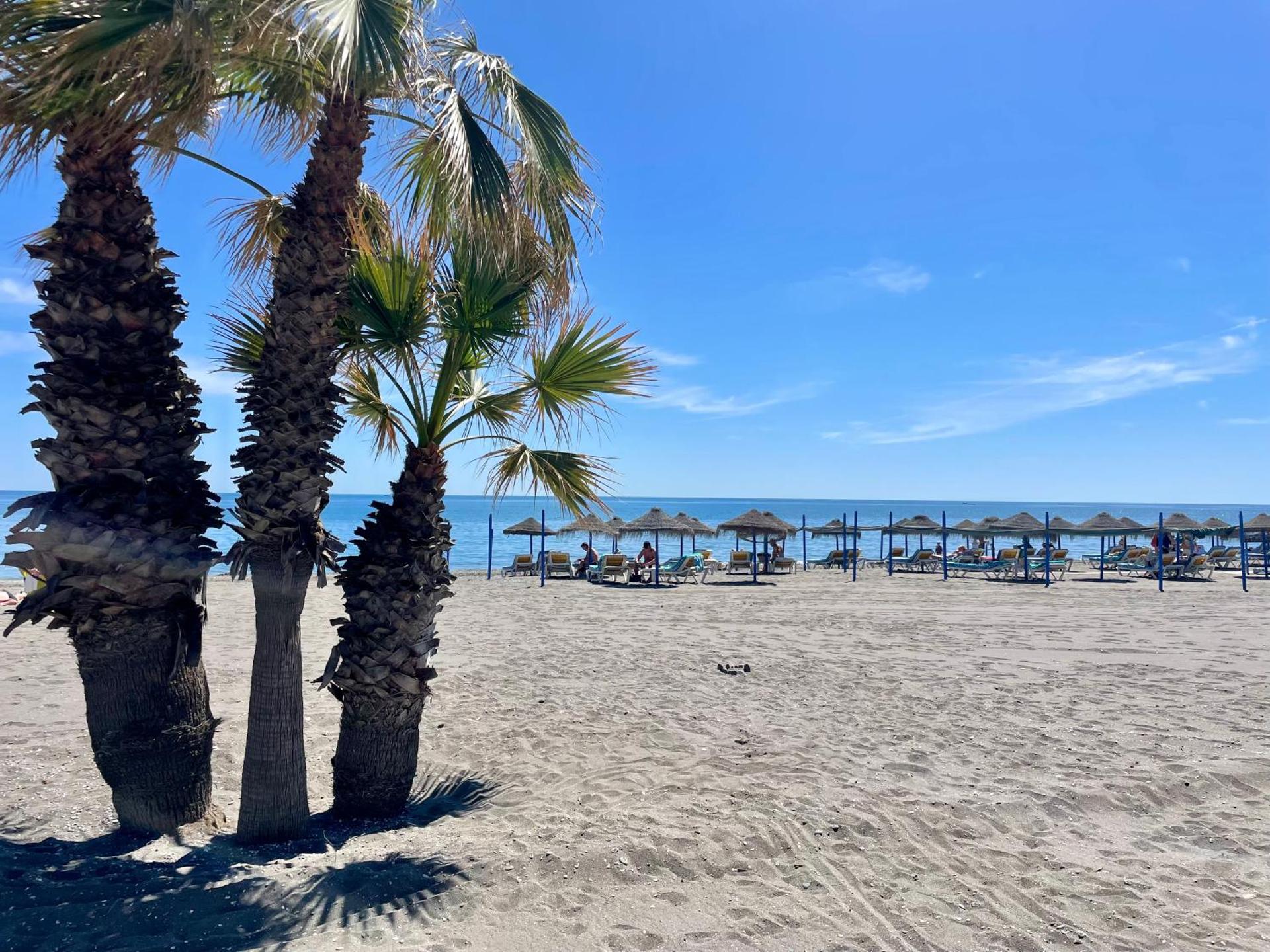 ALOJAMIENTO TORROX PLAYA Centro de Ocio y Tiempo Libre