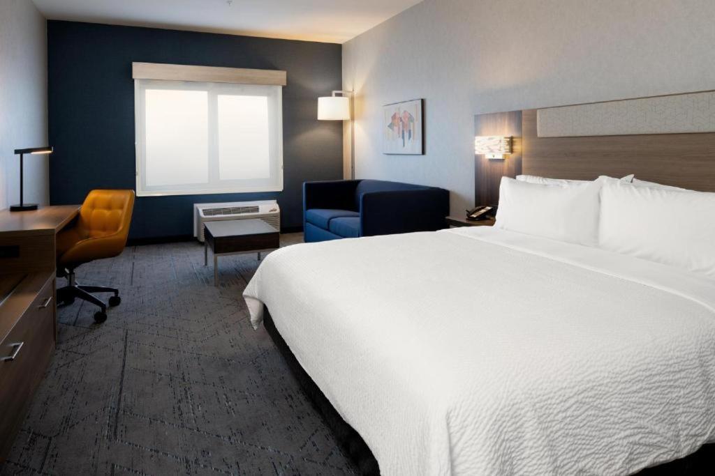 Holiday Inn Express & Suites Albany Airport Area - Latham by IHG