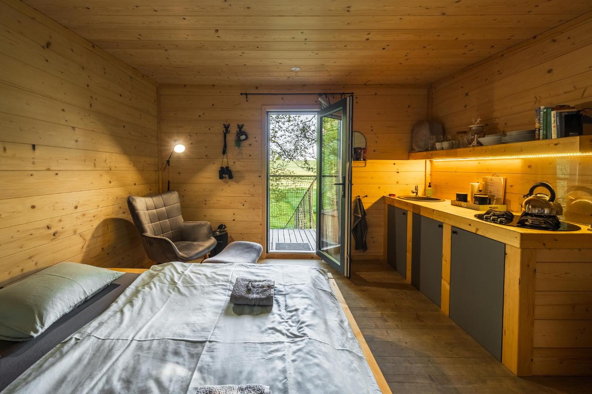 Photo of the whole room