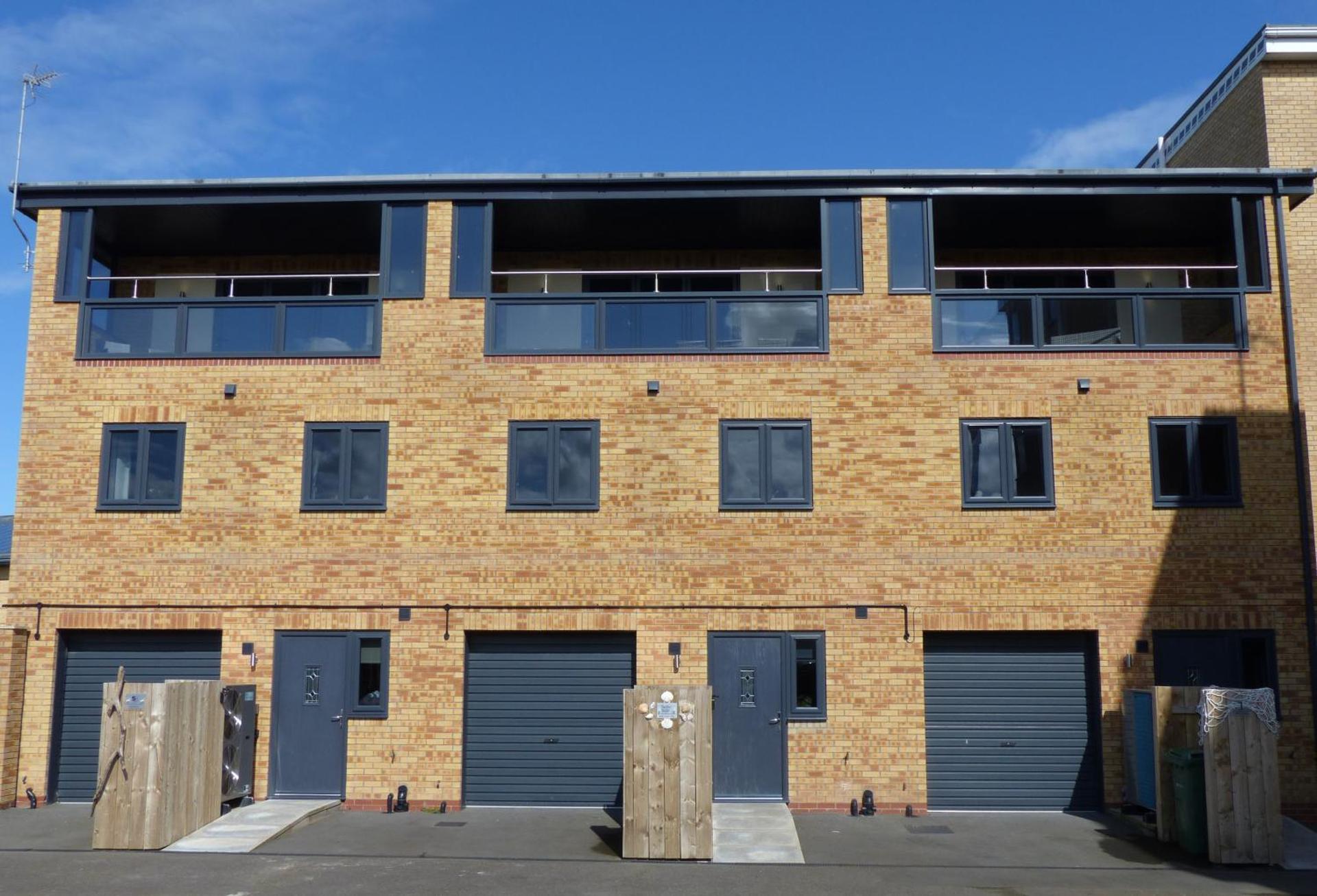 Driftwood - Hornsea Town House with Sea Views and Balconies