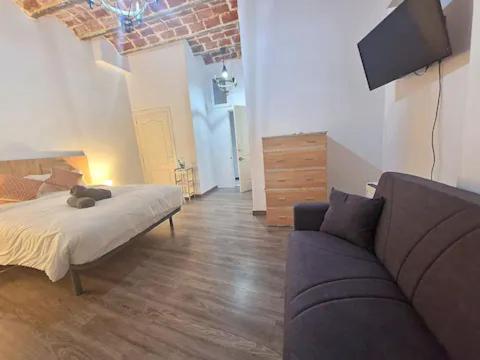 Communal lounge/ TV room