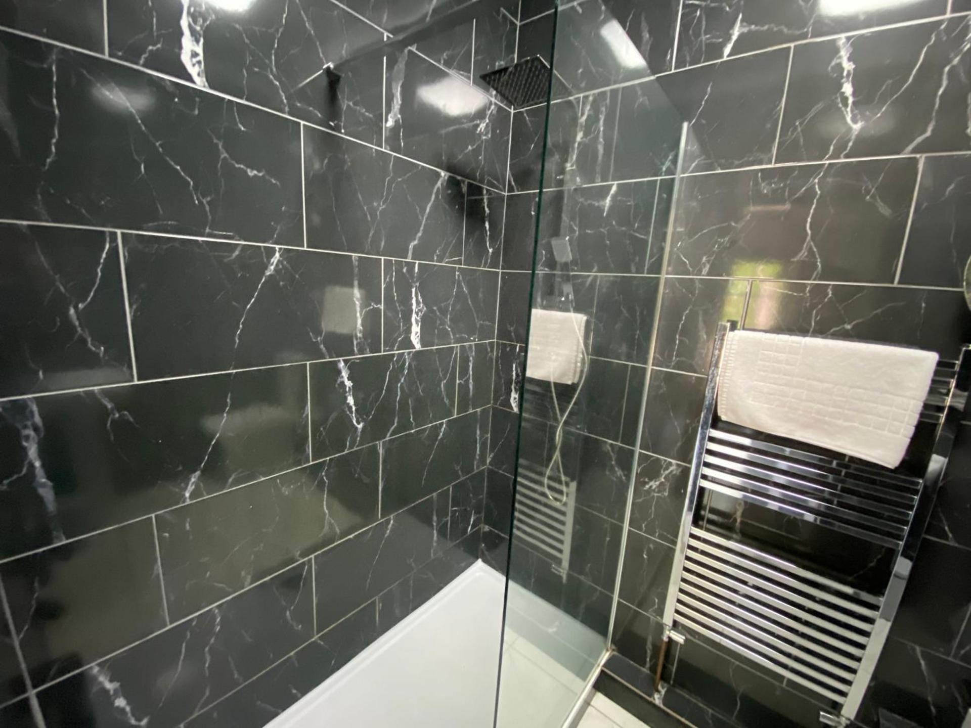 Hunters Hideaway-Hot Tub-Wiltshire-Groups