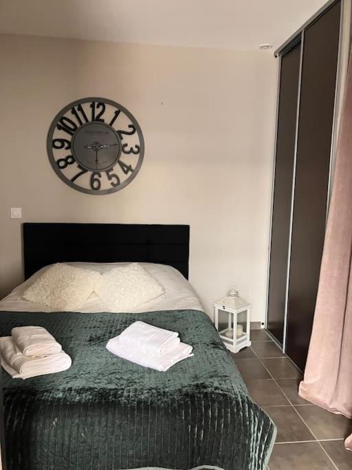 Appartement cosy tout équipé et parking couvert privé aux portes de Flers