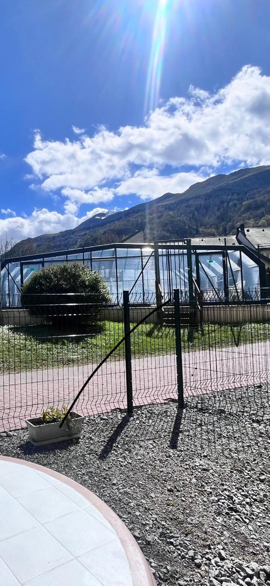 Bel appartement T2 refait à neuf avec piscine couverte de juin à fin septembre