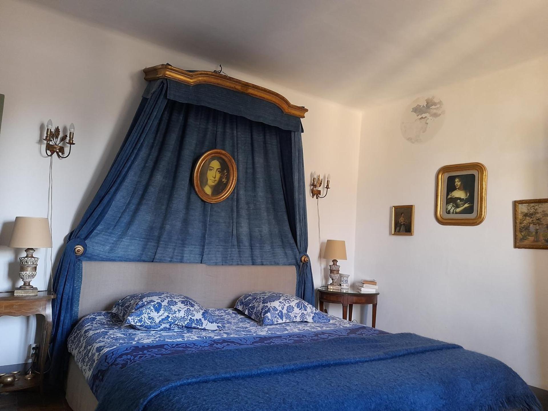 Queen Room with Garden View