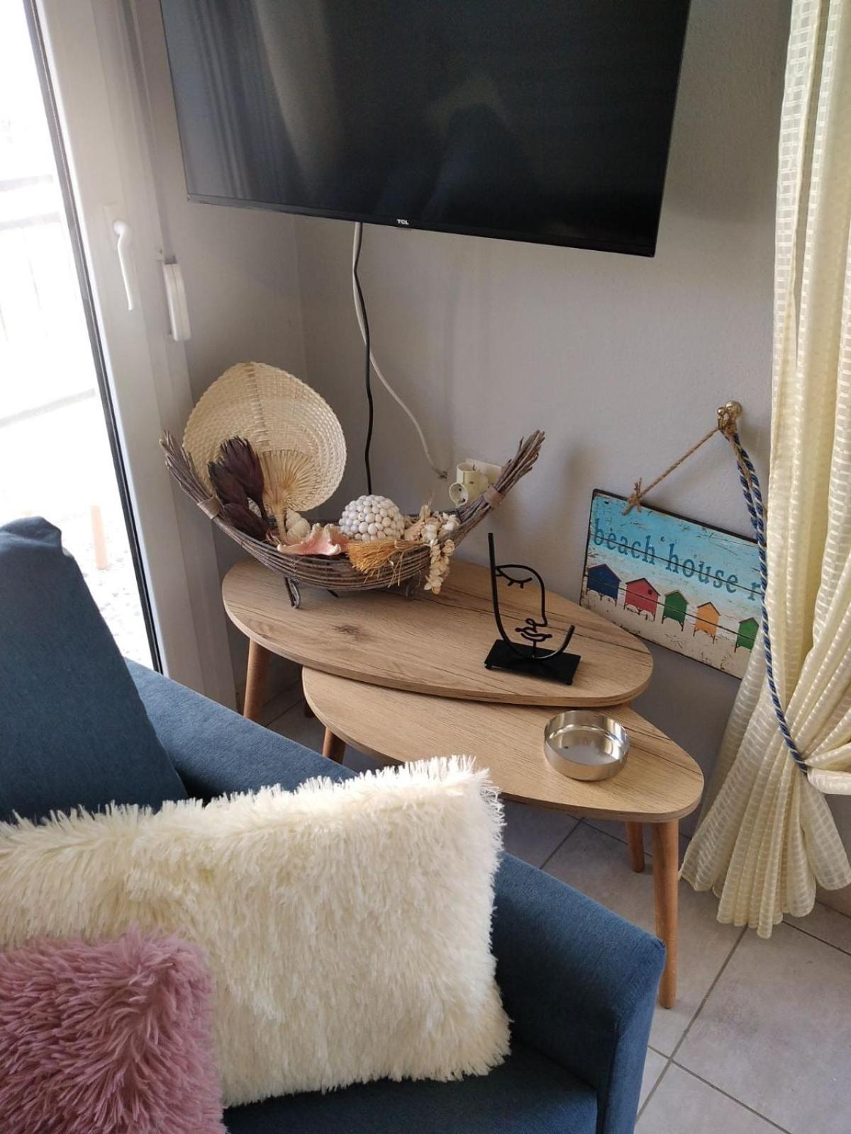 ISLAND VIEW BEACH APARTMENT