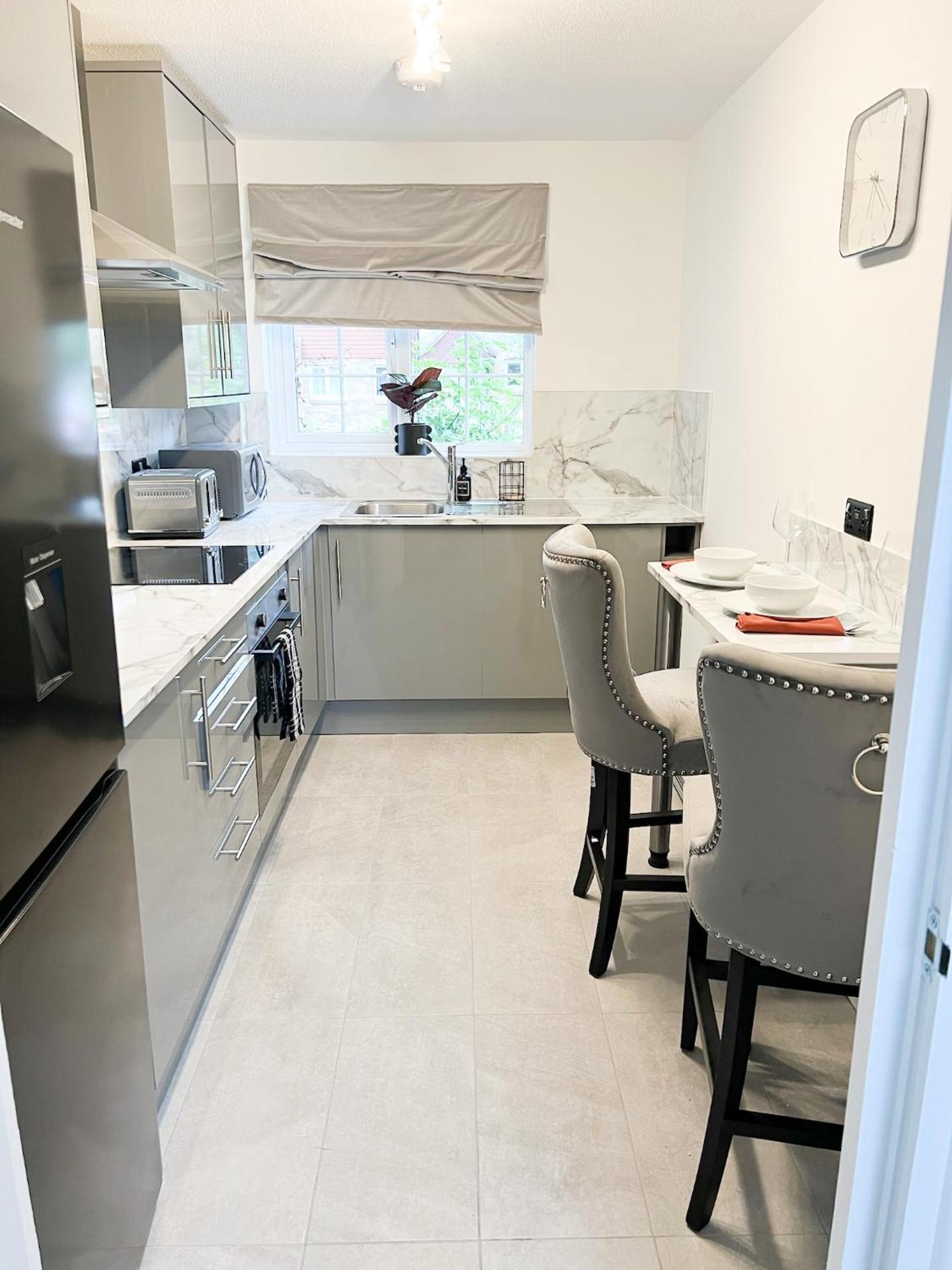 Beautiful apartment in Beckton with Private Entrance and Garden