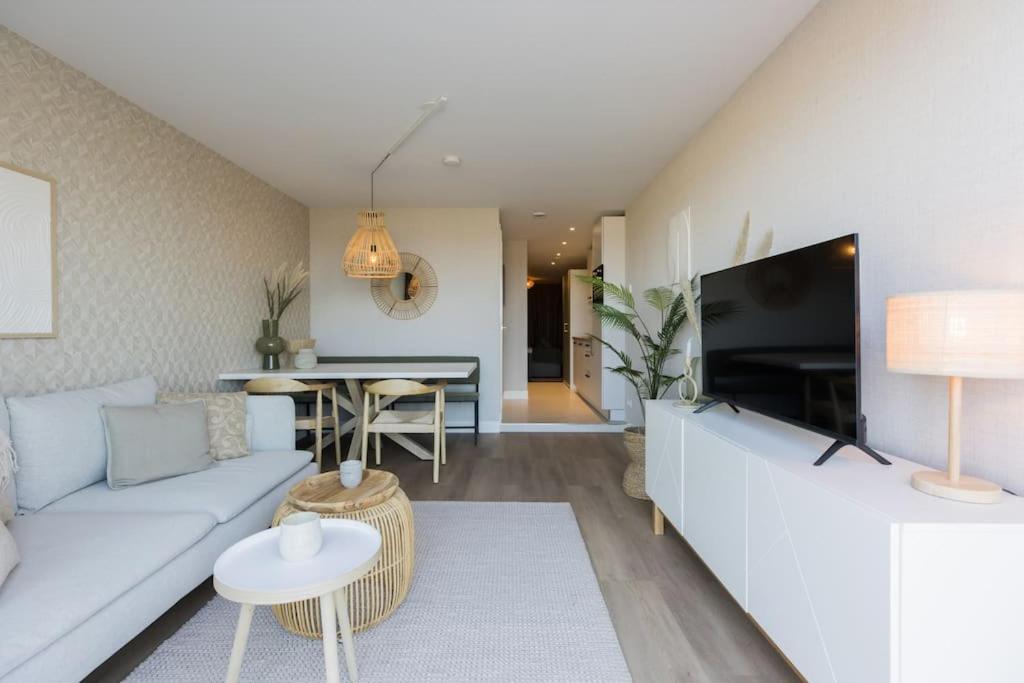 Haya Sieview - 'The Beach'