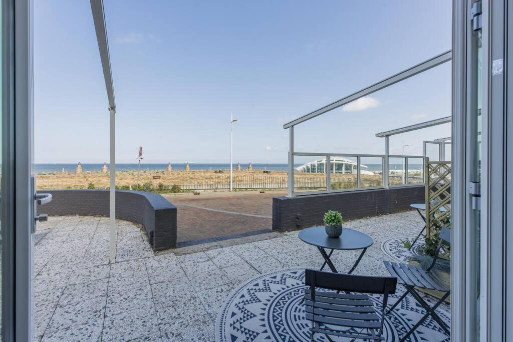 Haya Sieview - 'The Beach'