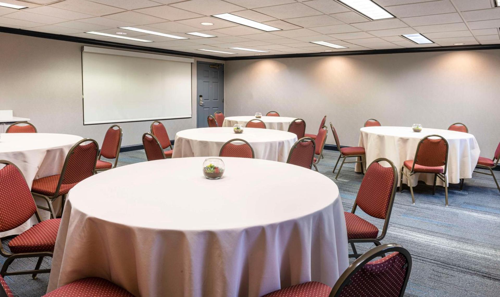 Meeting/conference room