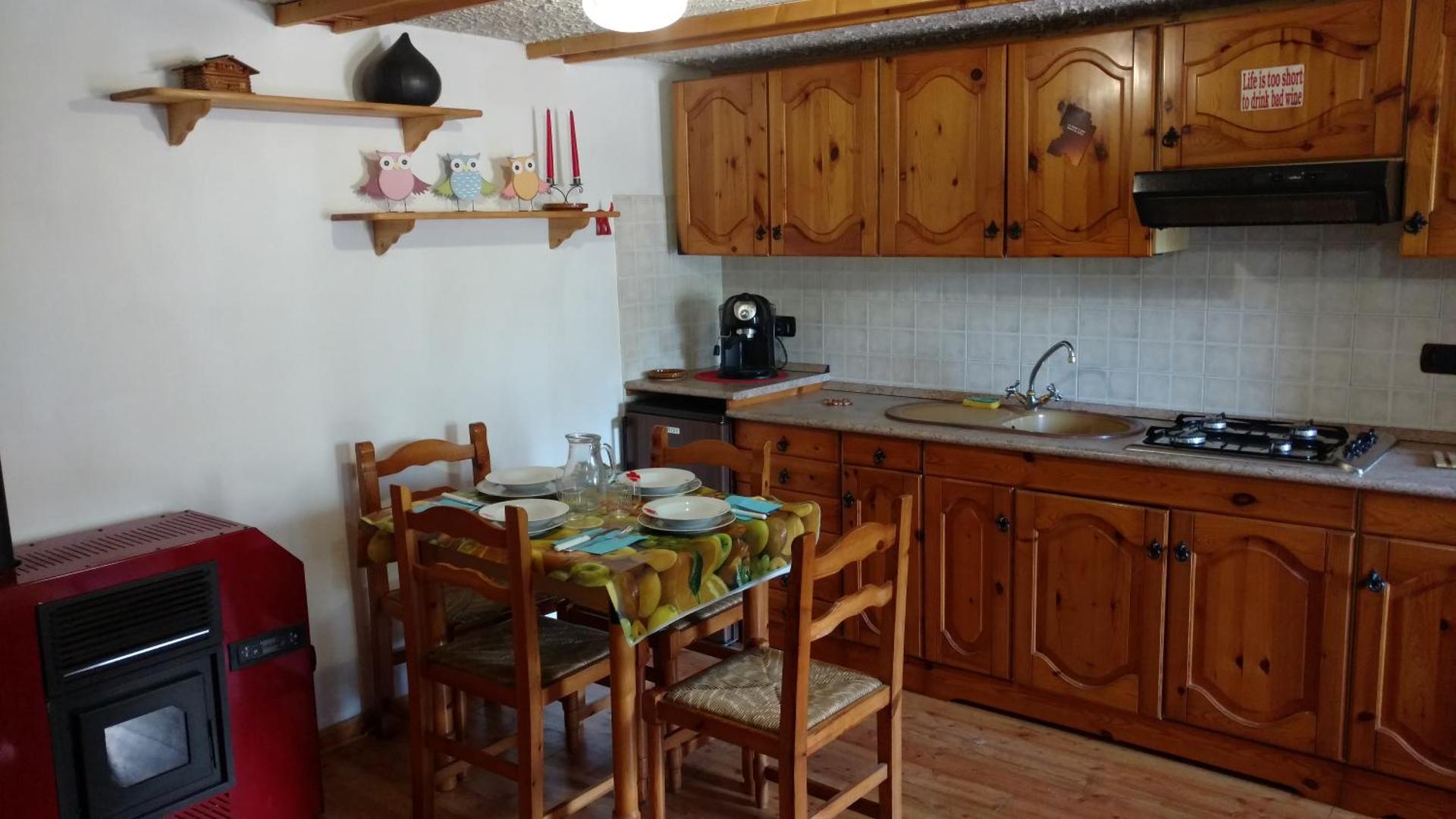 Kitchen or kitchenette