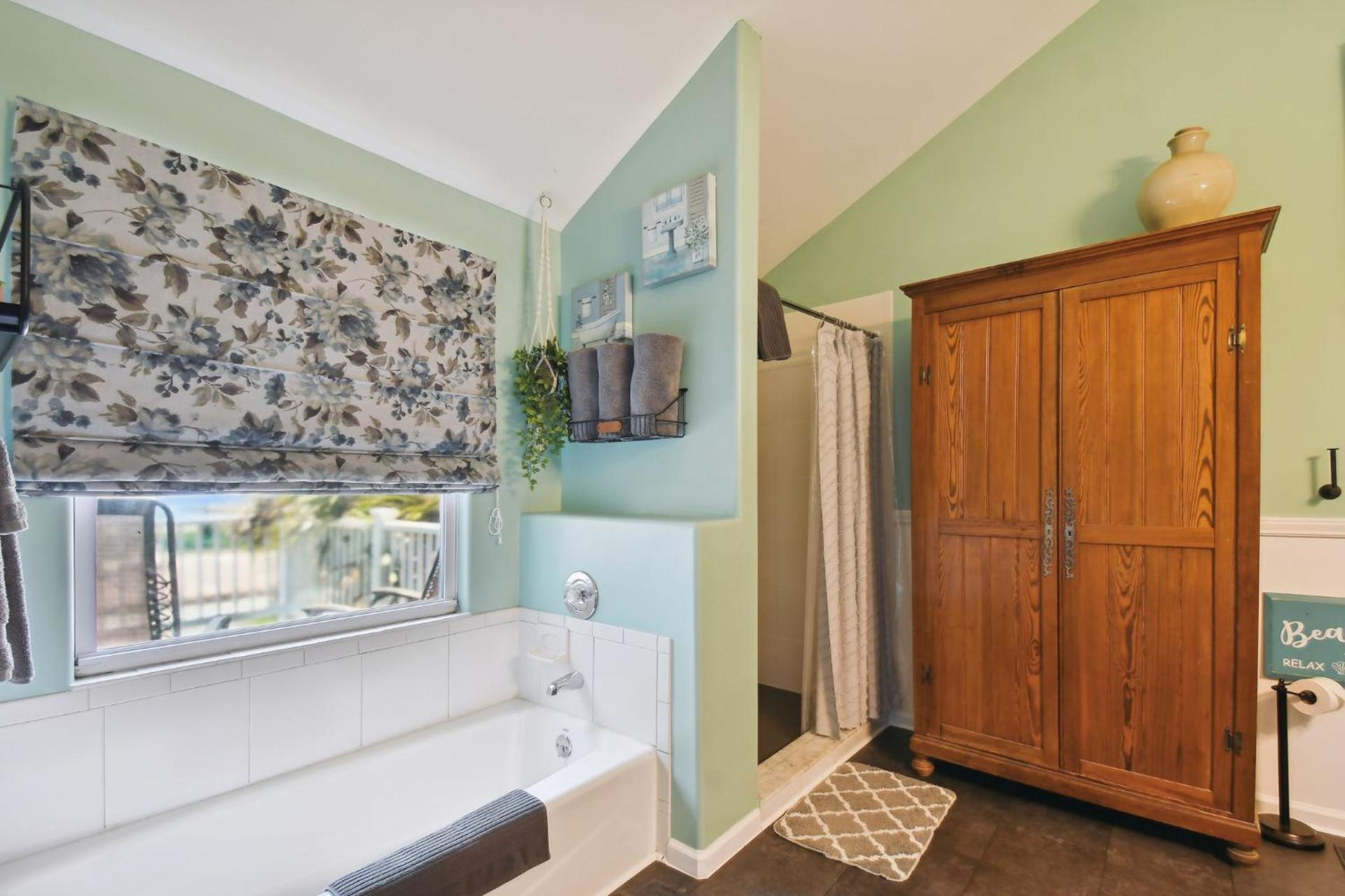 Sea Breeze Manor Inn