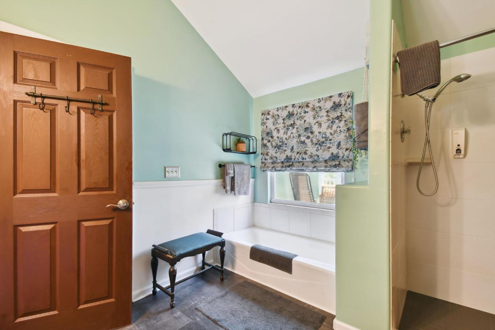 Sea Breeze Manor Inn