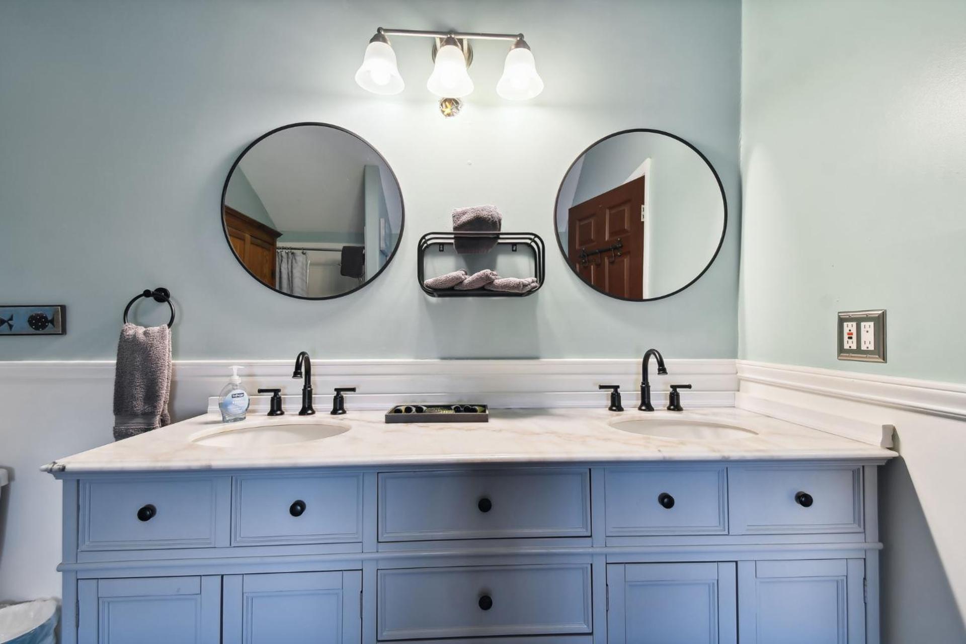 Sea Breeze Manor Inn