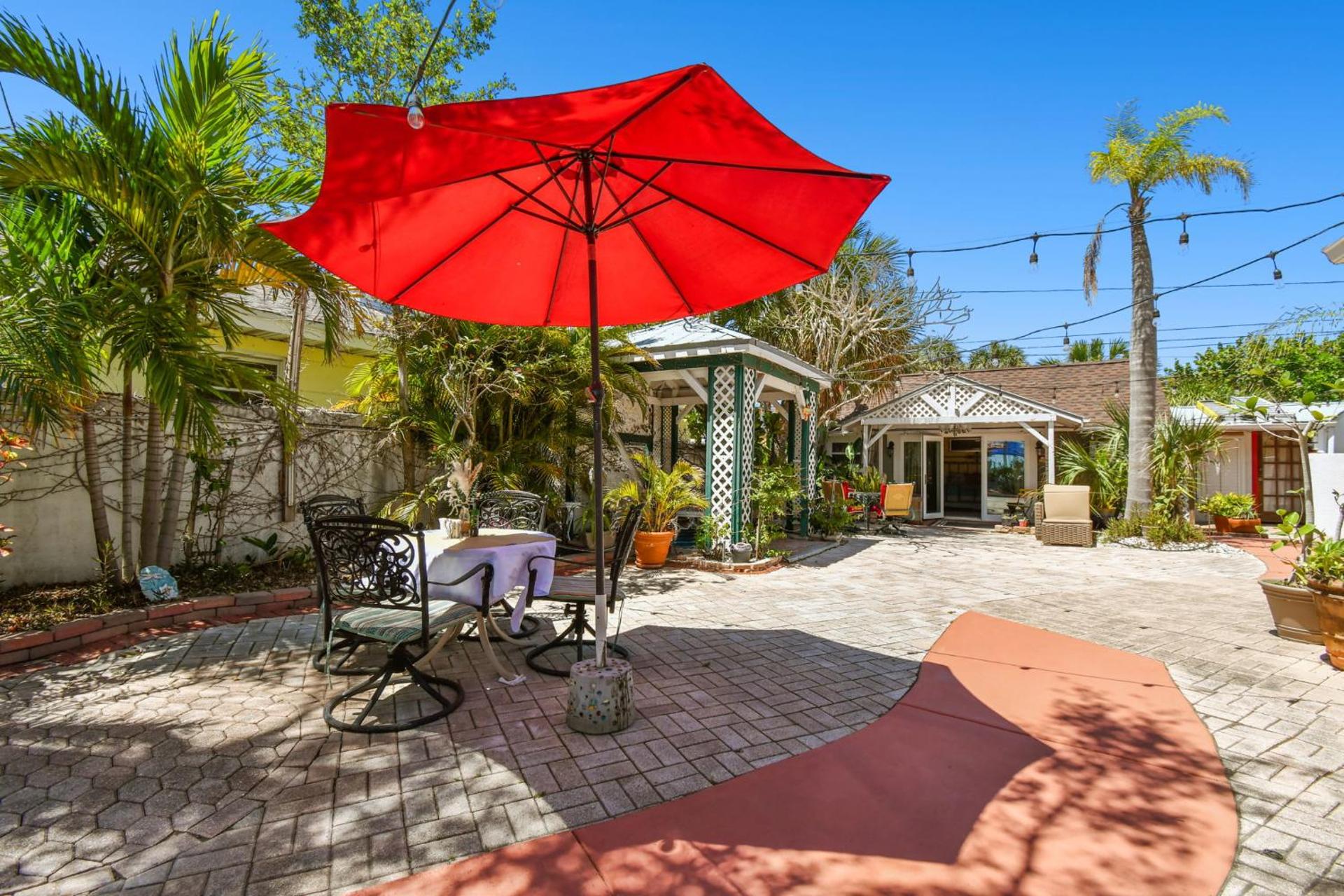 Standard Double Suite