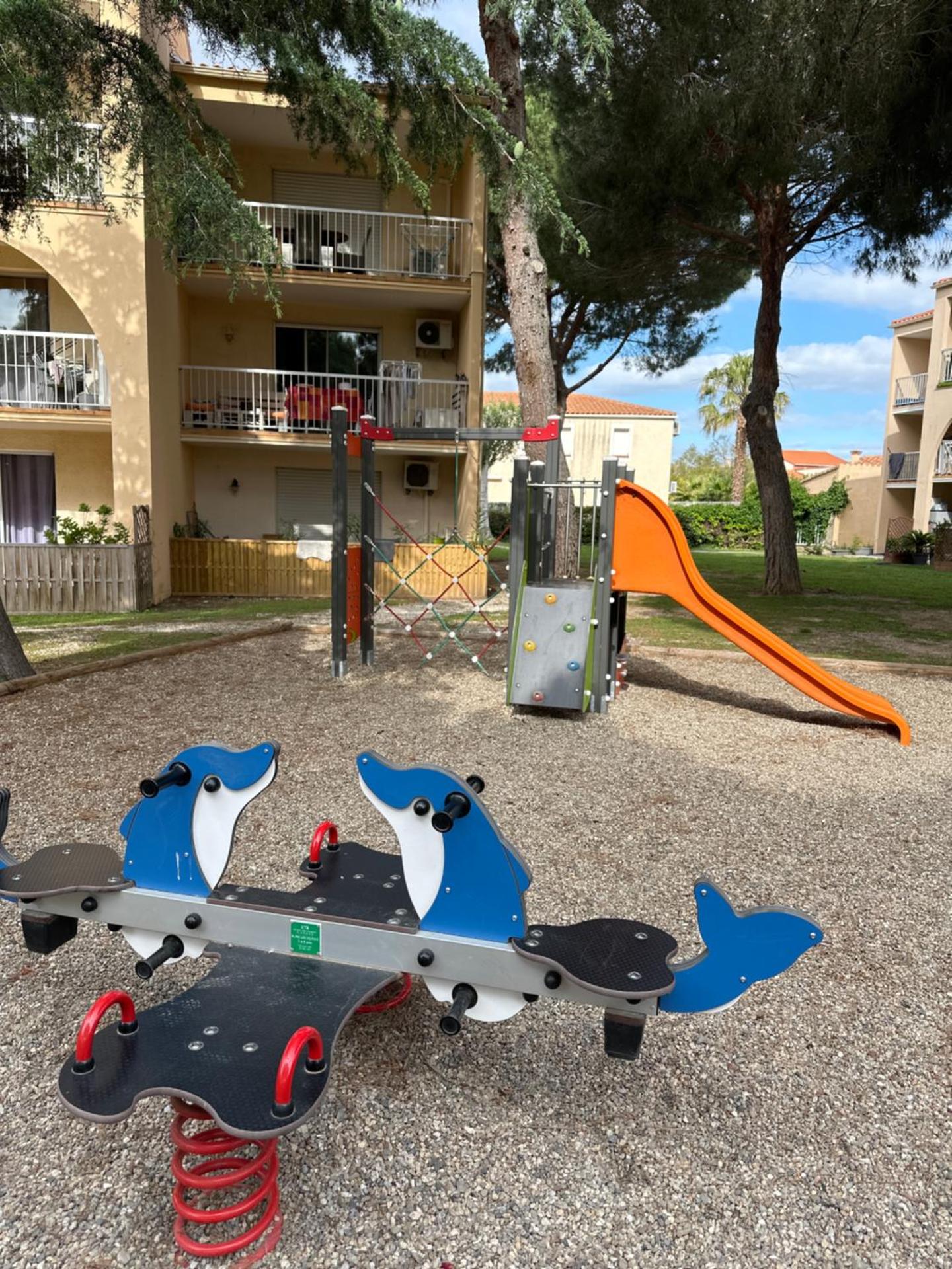 T2 RDC à Canet en Roussillon Europa 4 pers ,piscine,clim, tennis, parking