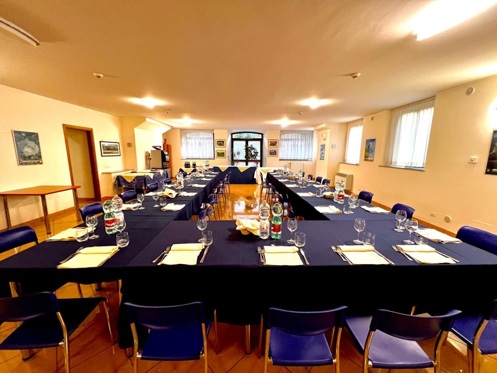 Meeting/conference room