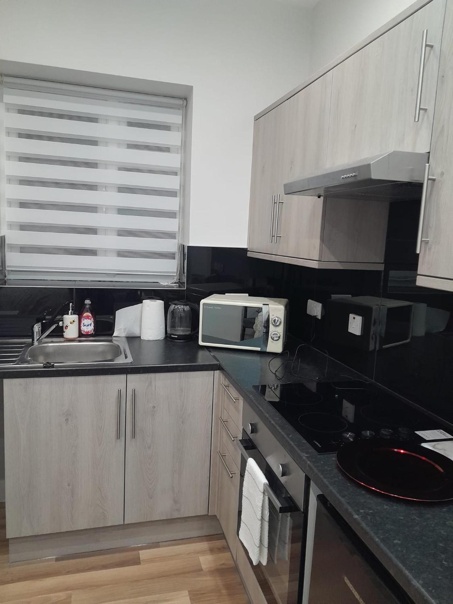 Naya Serviced Apartment - West London