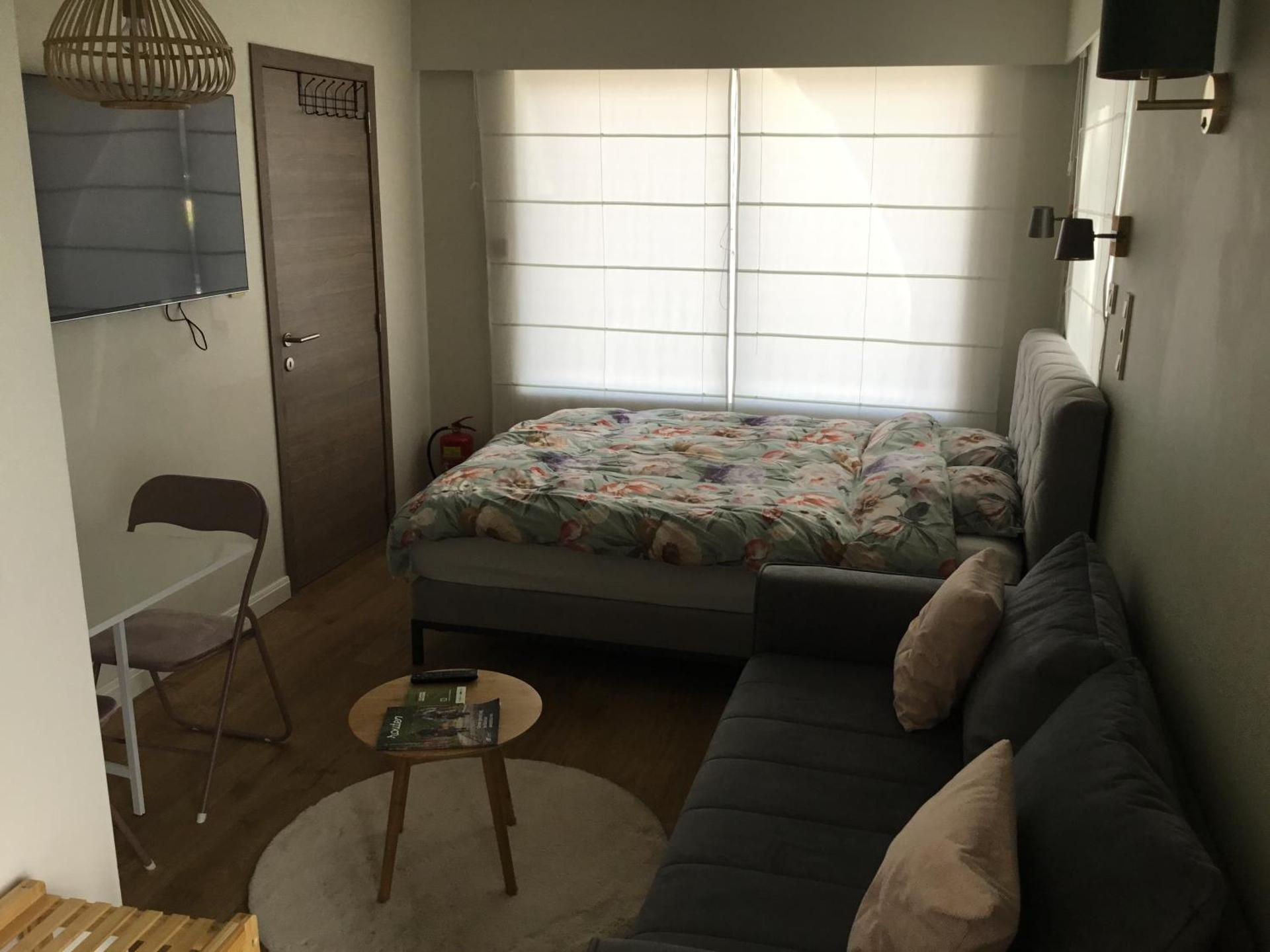 Gezellige studio met terras en gratis parking