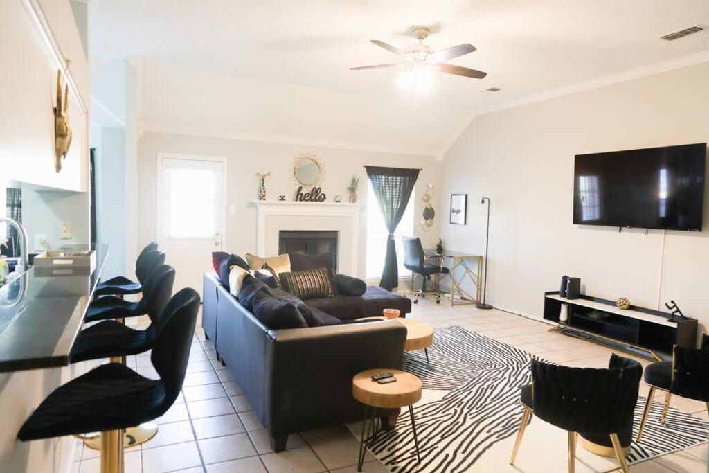 TX Getaway PS5-Xbox, GameRoom, BBQ, Attractions