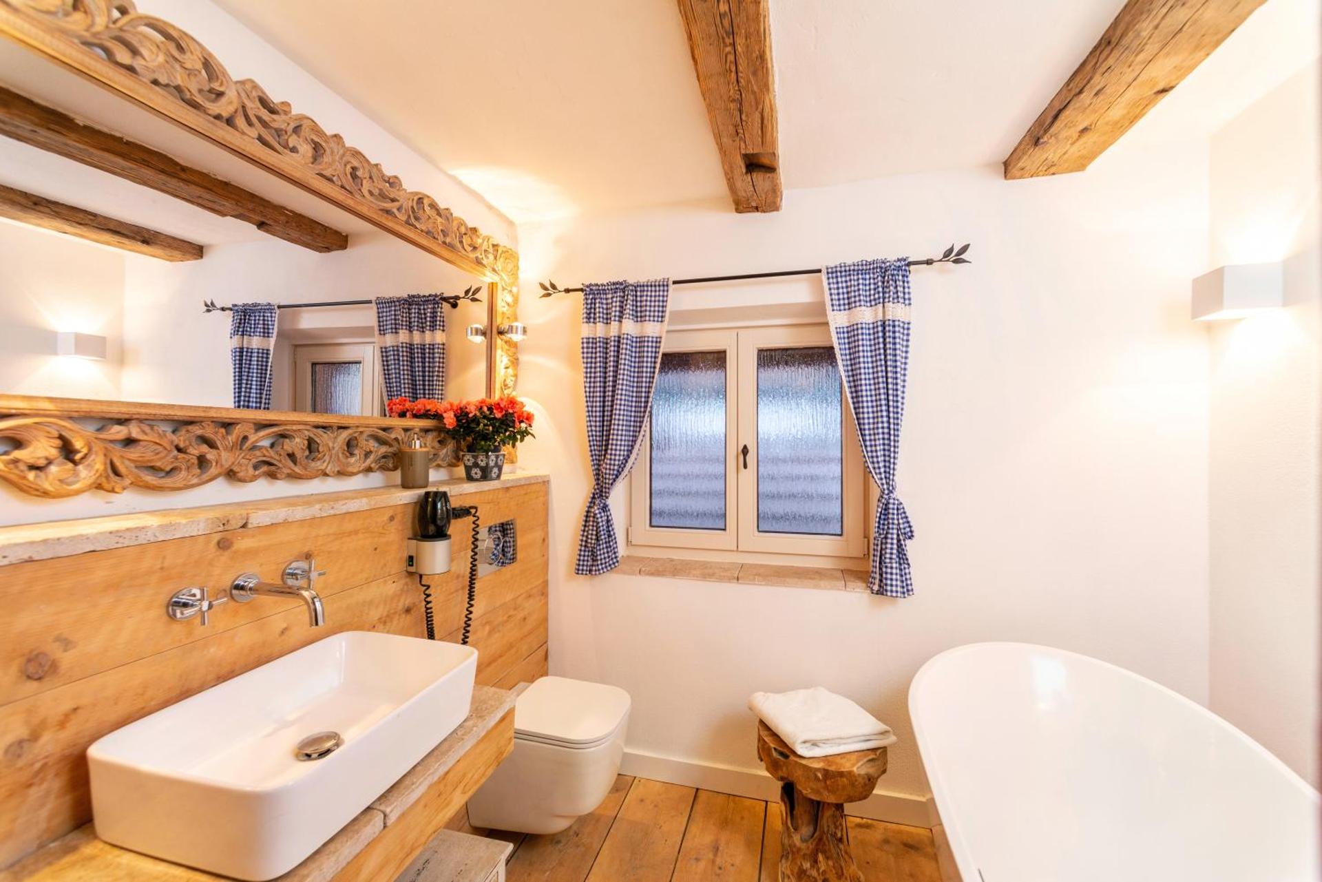 exklusives Alpenchalet mit Jacuzzi & Sauna für bis zu 14 Personen