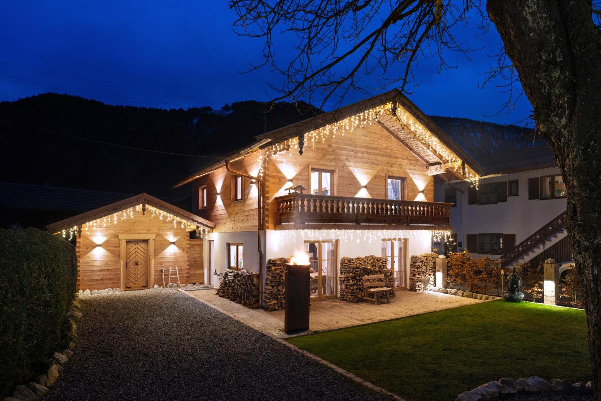 exklusives Alpenchalet mit Jacuzzi & Sauna für bis zu 14 Personen