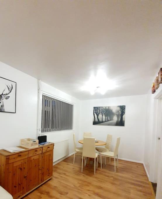 Seaview Self Catering-Fleetview