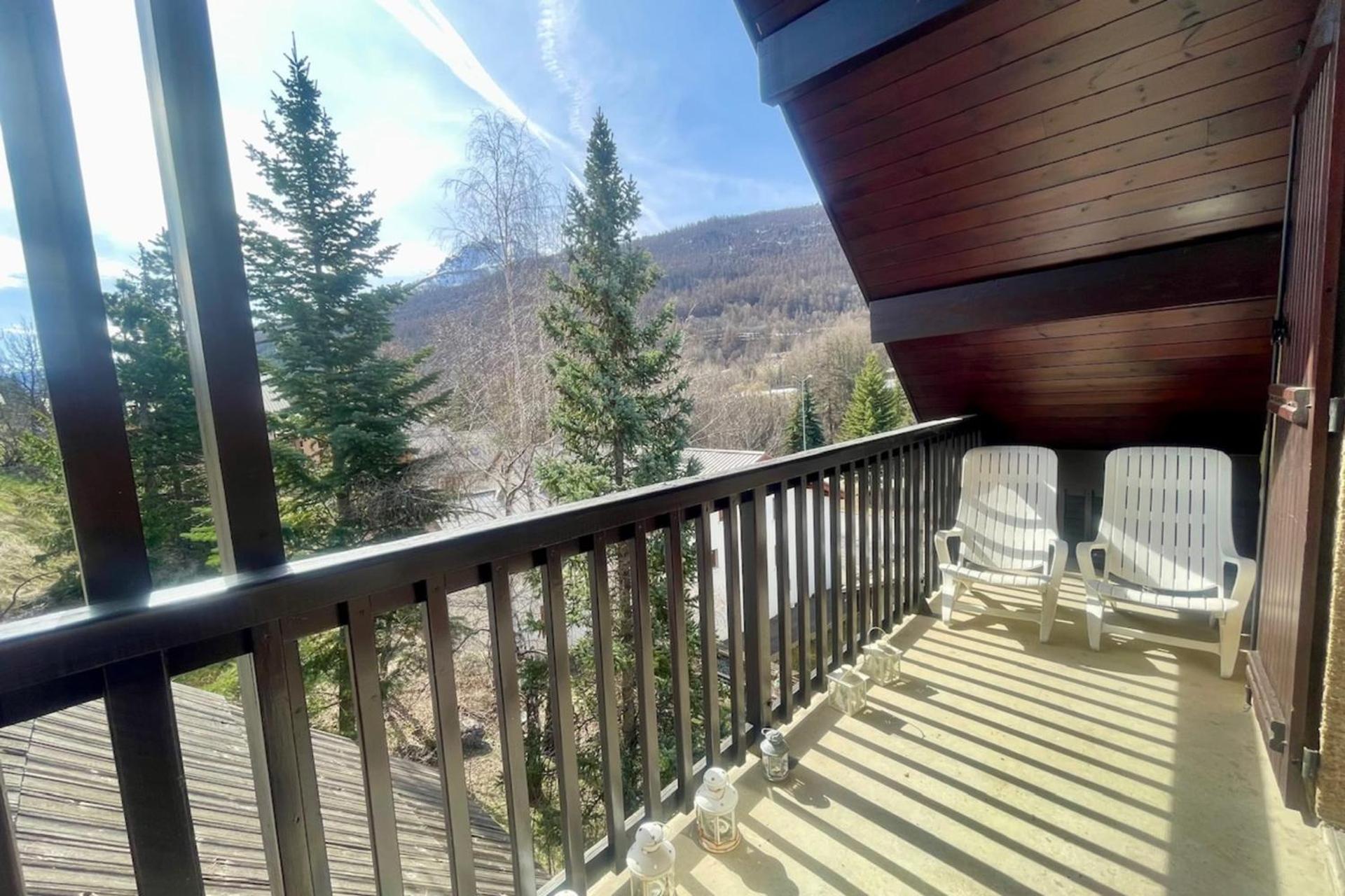 Ski nest with large balcony