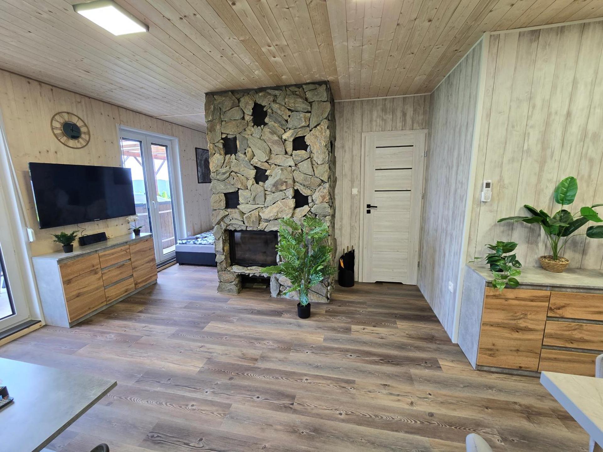 Nowy York - Sauna - Jacuzzi - Najczystsze jezioro PL - SPA - STYRUŚ