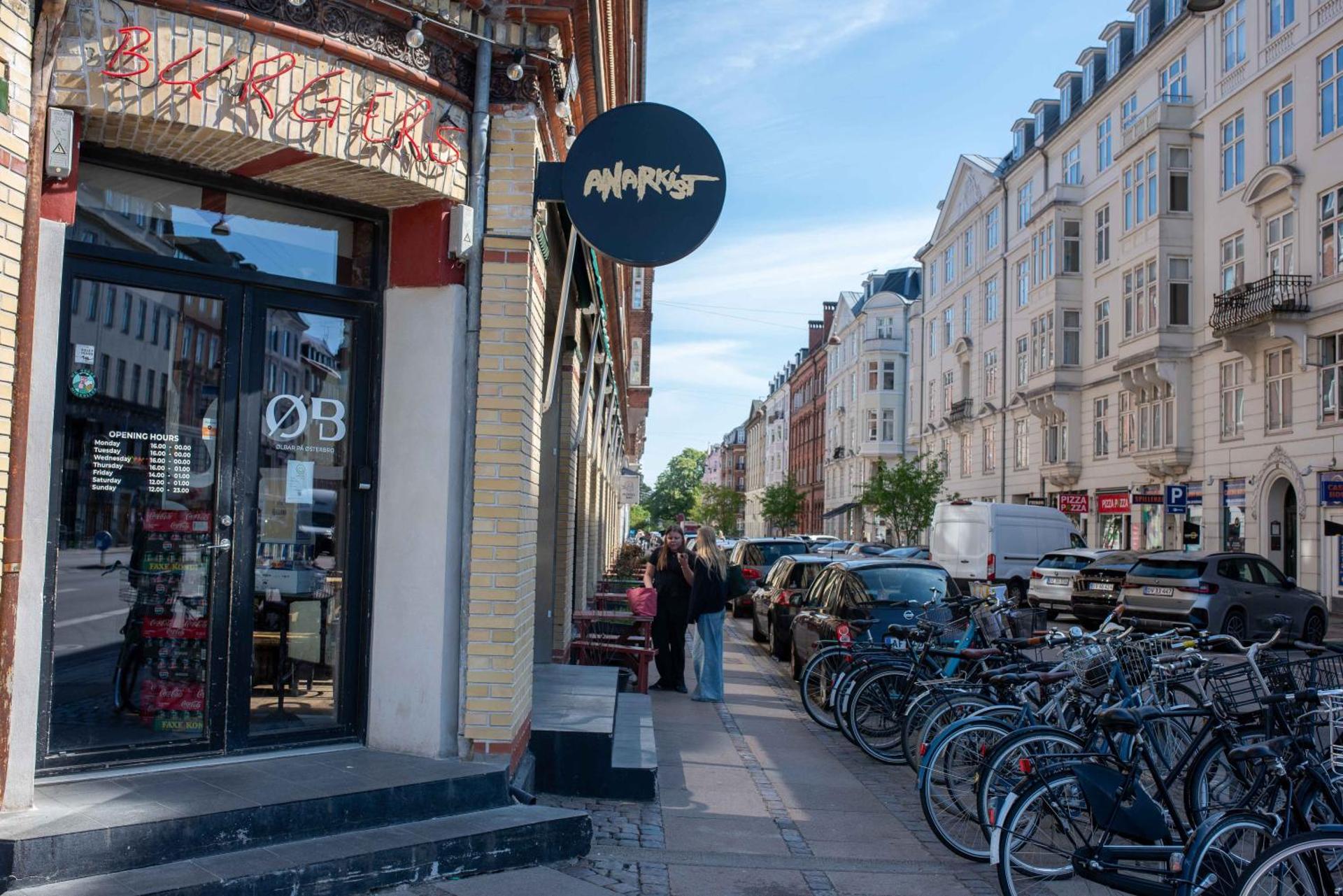 NEW charming apt in City Center