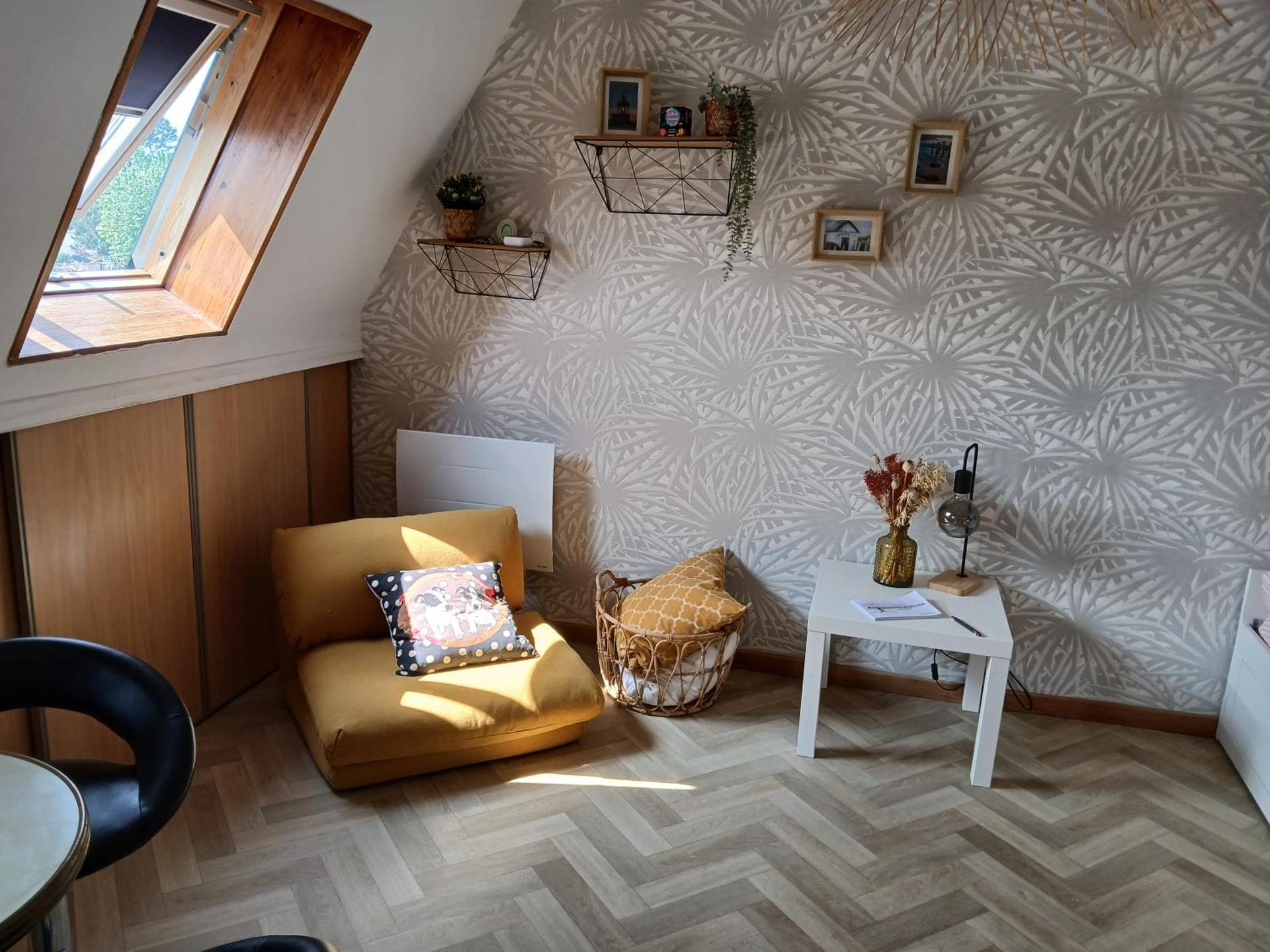 Studio neuf et équipé bord de mer