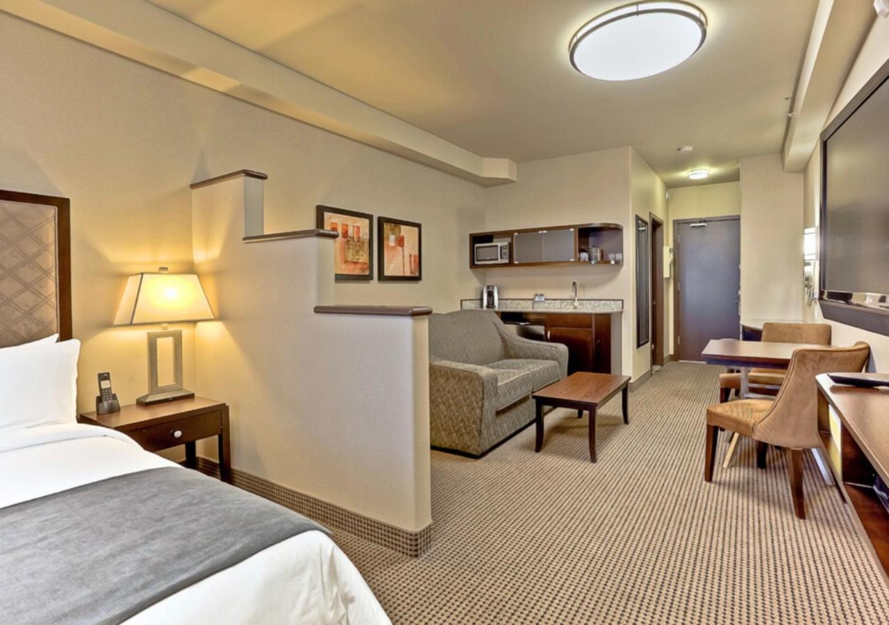 Acclaim Hotel by CLIQUE