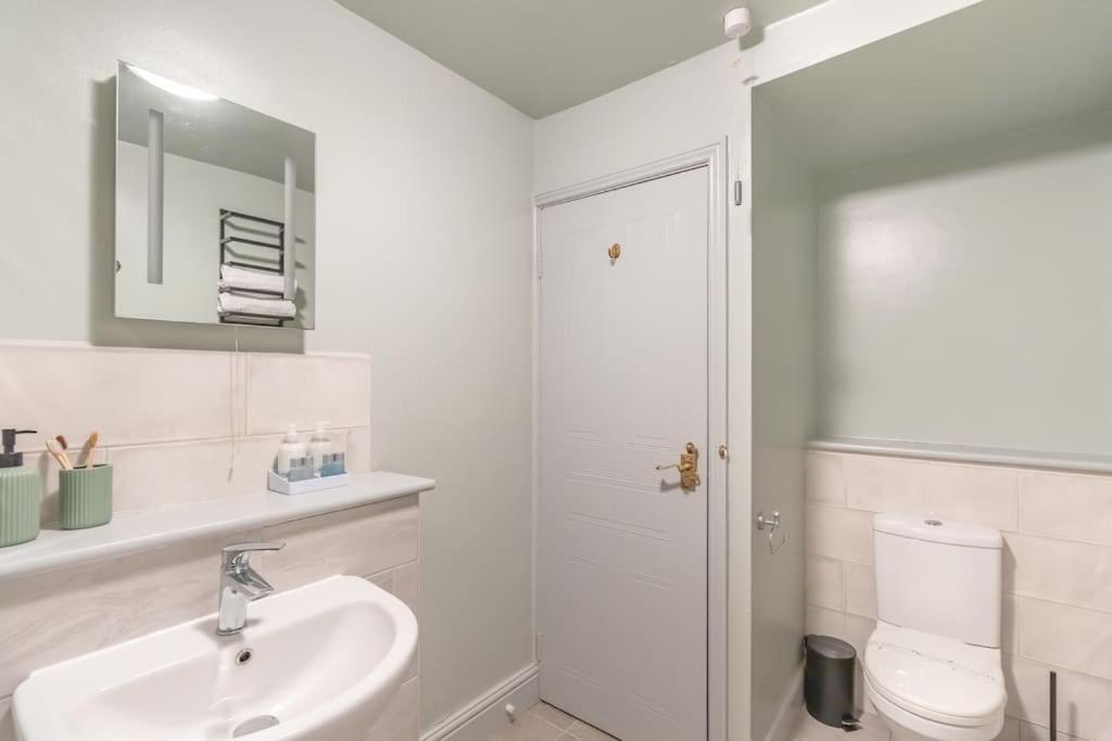 Montpellier Courtyard