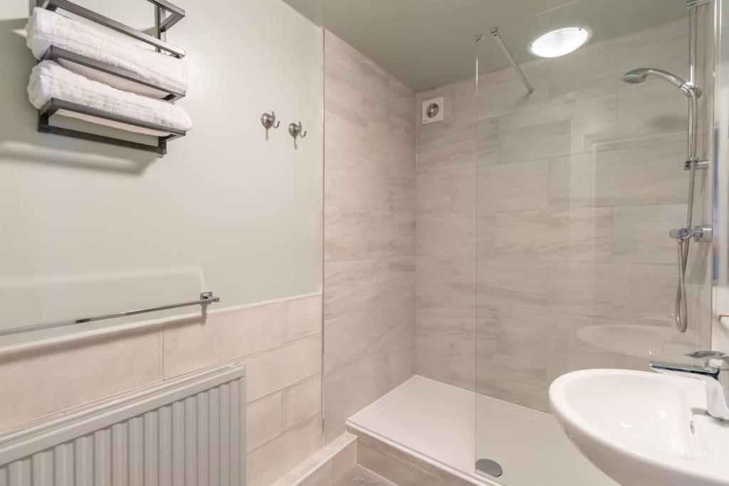 Montpellier Courtyard