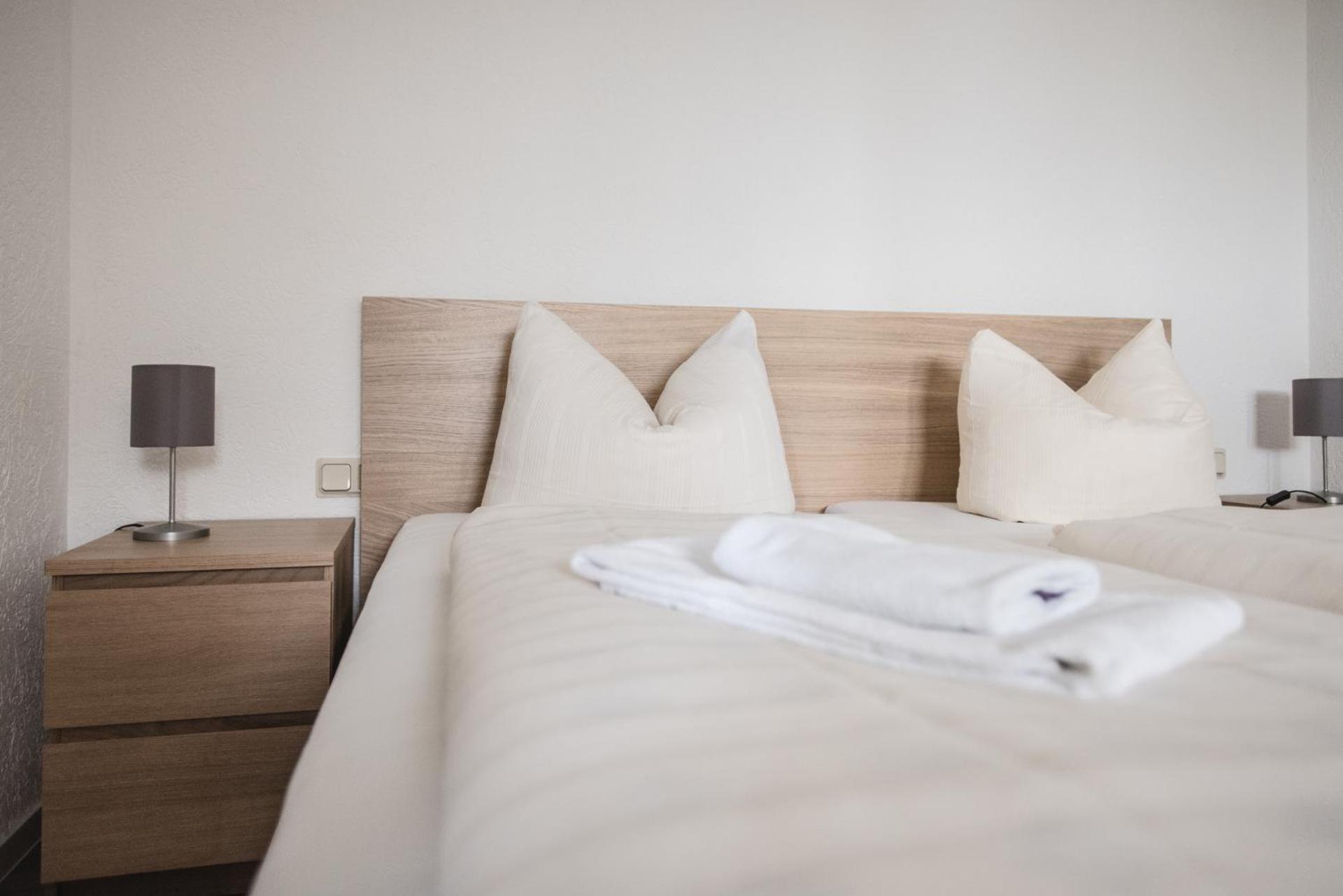 Toschis Station-Motel-Wirtshaus-an der Autobahn-Bowling