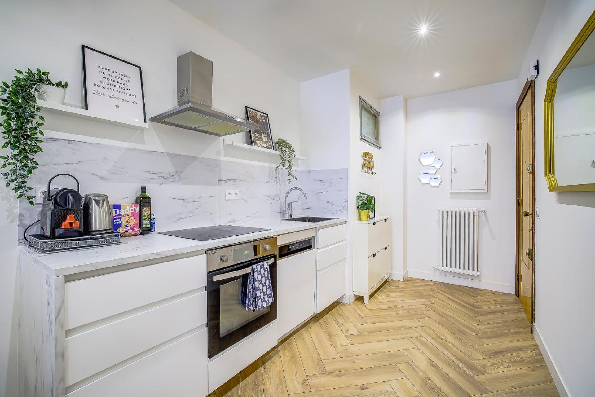 Kitchen or kitchenette