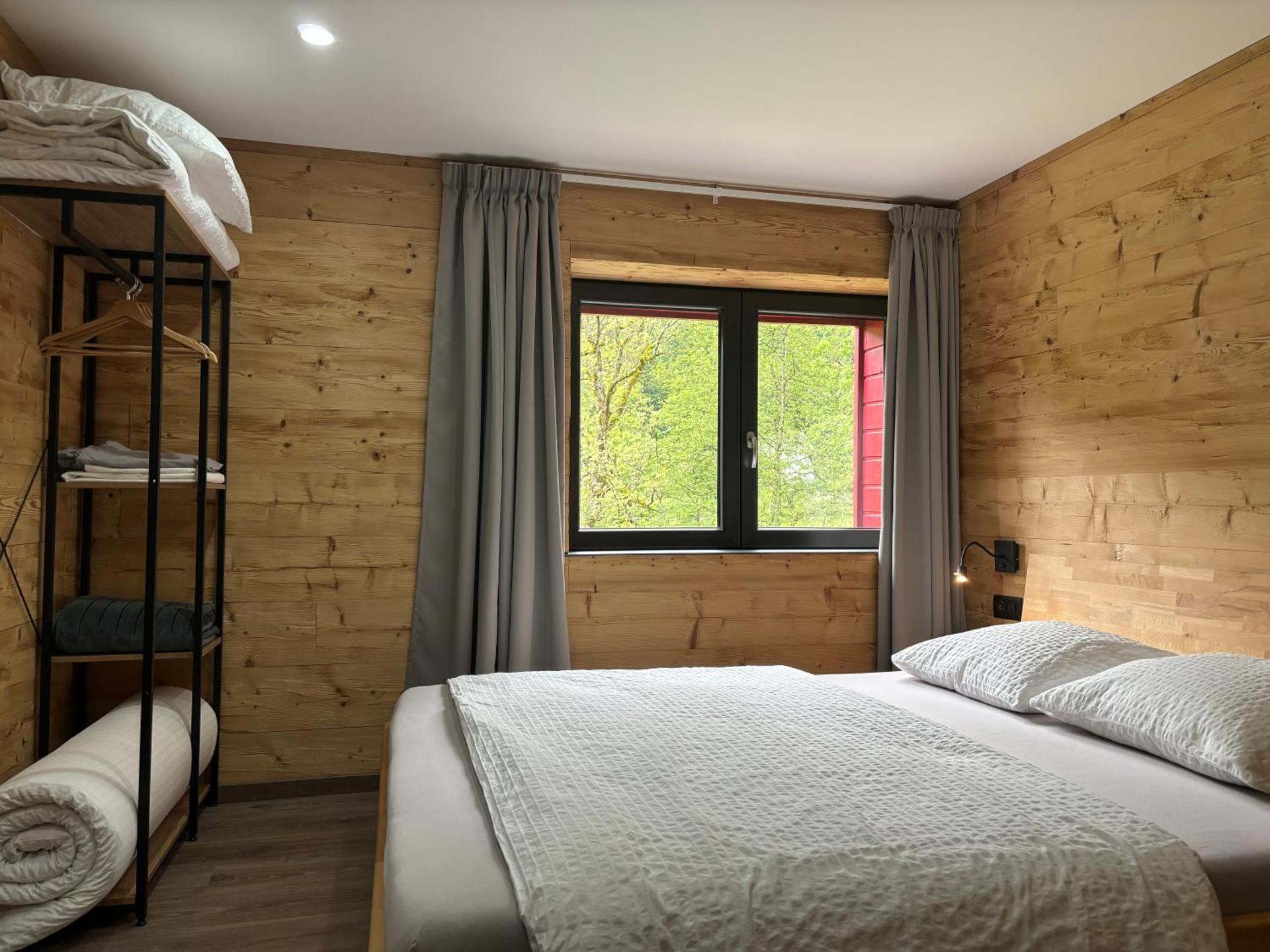 La Ferme de Rochesson, Jacuzzis & Piscine commune